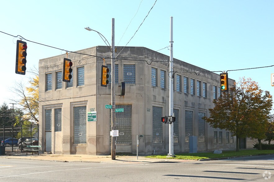 More Photos Of 10001-10101 Puritan St, Detroit Office For Sale