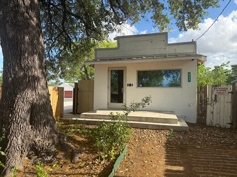 Primary Photo Of 418 Vine St, San Antonio Office Residential For Sale