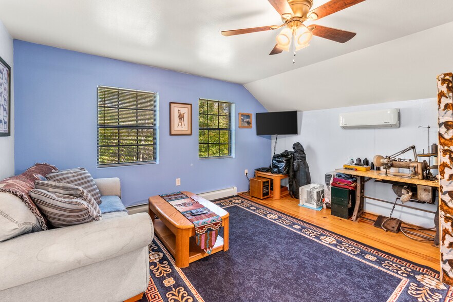 More Photos Of 228 Pattie Gap Rd, Philadelphia Apartments For Sale