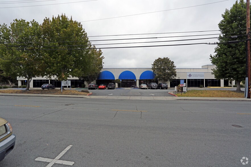 More Photos Of 318-330 Encinal St, Santa Cruz Light Distribution For Lease