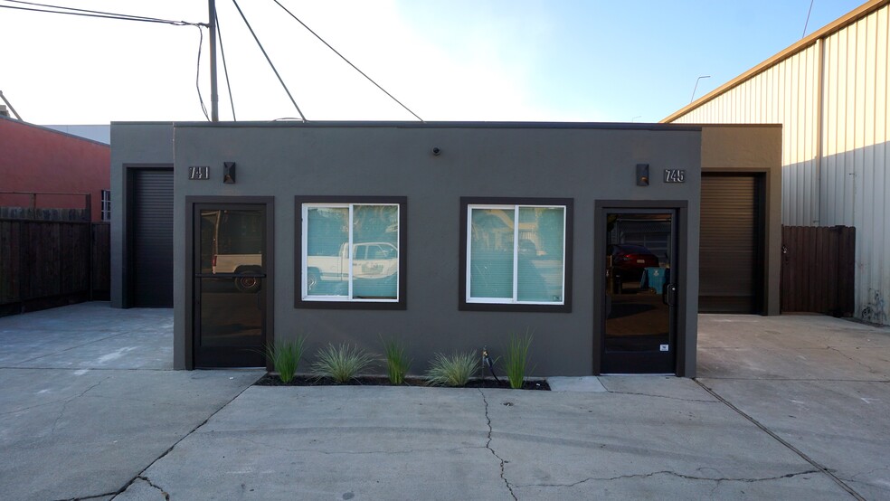 Primary Photo Of 741-745 Warrington Ave, Redwood City Service For Lease