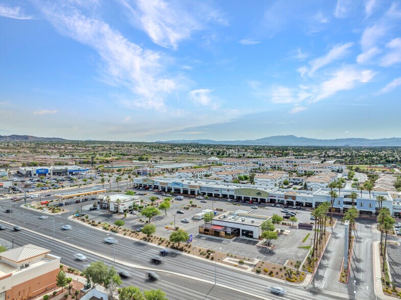 More Photos Of 221 N Stephanie St, Henderson Restaurant For Lease