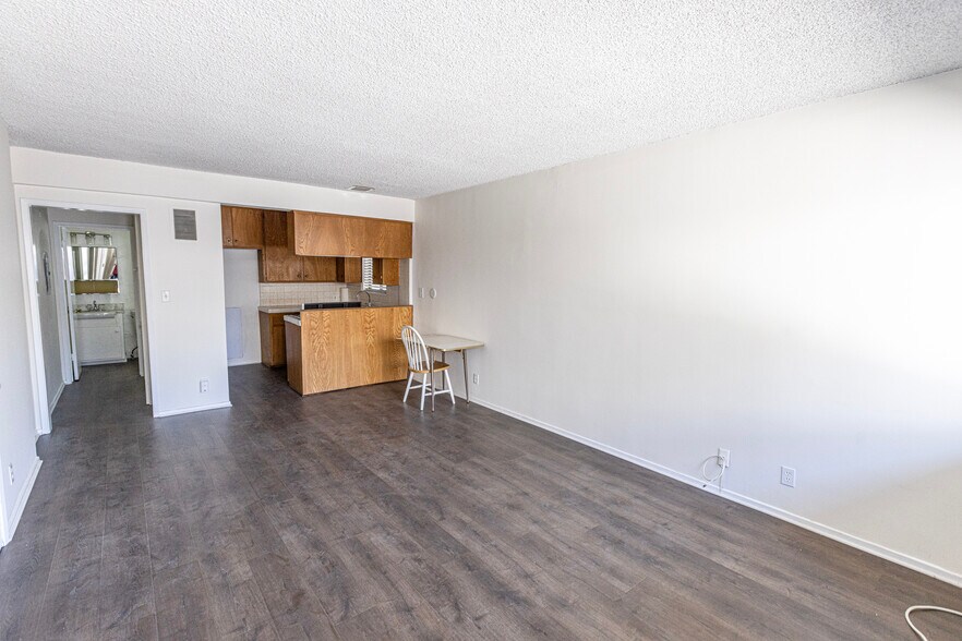 More Photos Of 14716 Magnolia Blvd, Sherman Oaks Apartments For Sale
