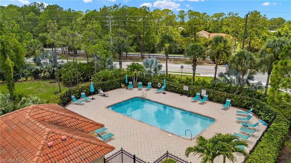 More Photos Of 10000-10030 Maddox Ln, Bonita Springs Apartments For Sale