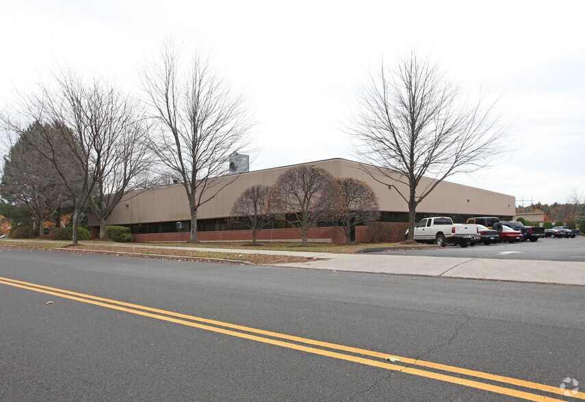 More Photos Of 106 Enterprise Dr, Bristol Industrial For Lease