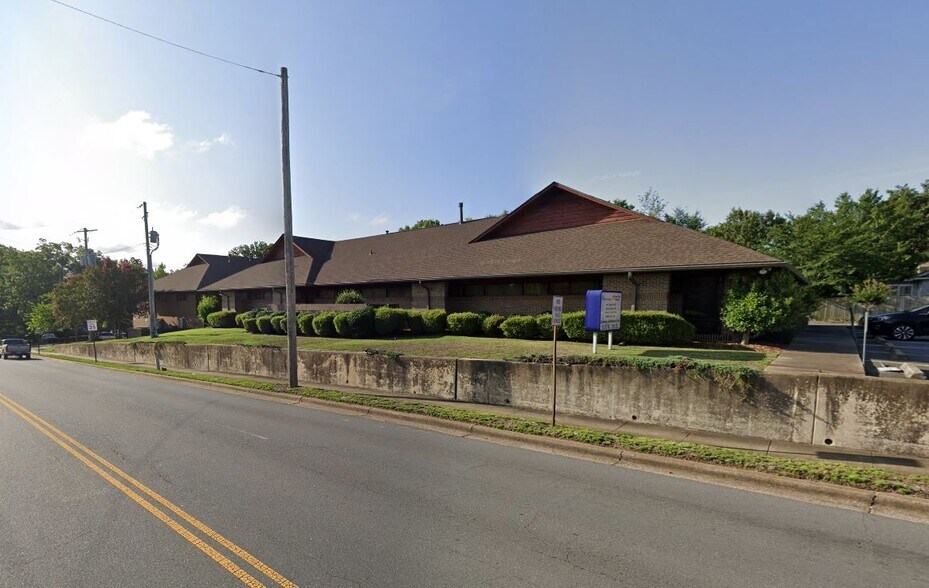 More Photos Of 5315 W 12th St, Little Rock Medical For Sale