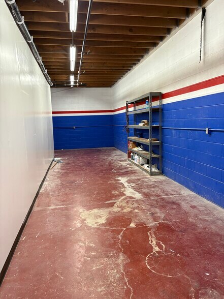 More Photos Of 2704 Highland Ave, National City Freestanding For Lease