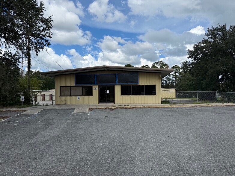 More Photos Of 2160 NE 31st Ave, Gainesville Industrial For Lease