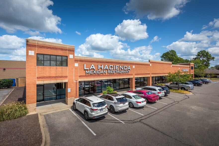 More Photos Of 255-305 New Byhalia Rd, Collierville Storefront For Lease