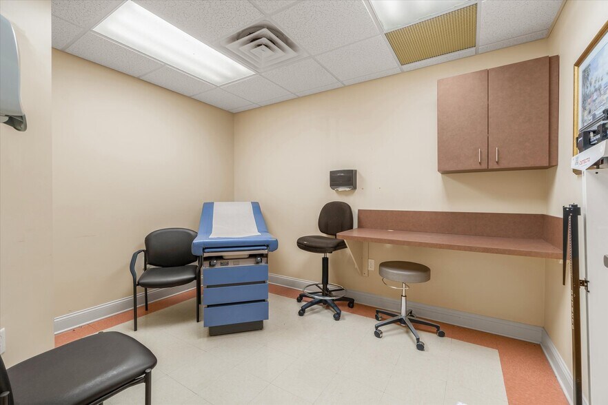 More Photos Of 9 San Bartola Dr, Saint Augustine Medical For Sale