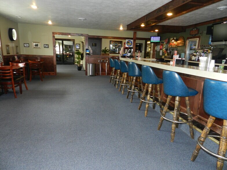 More Photos Of 37067 Nys Route 12, Clayton Hotel For Sale