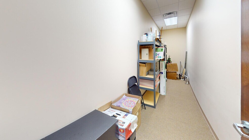 More Photos Of 1170 E Pershing Rd, Decatur Office For Sale