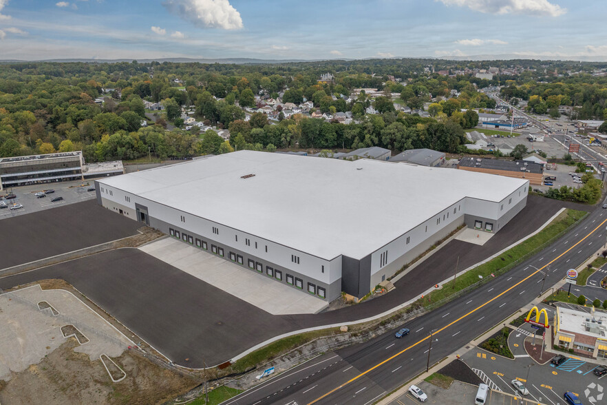 Primary Photo Of 102 Dolson Ave, Middletown Distribution For Lease