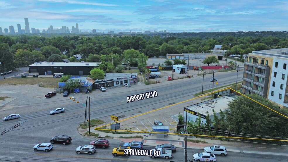 More Photos Of 1119 Airport Blvd, Austin Auto Repair For Sale