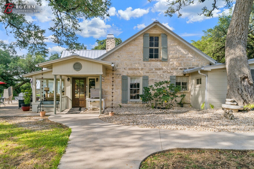 More Photos Of 137 Old San Antonio Rd, Boerne Apartments For Sale