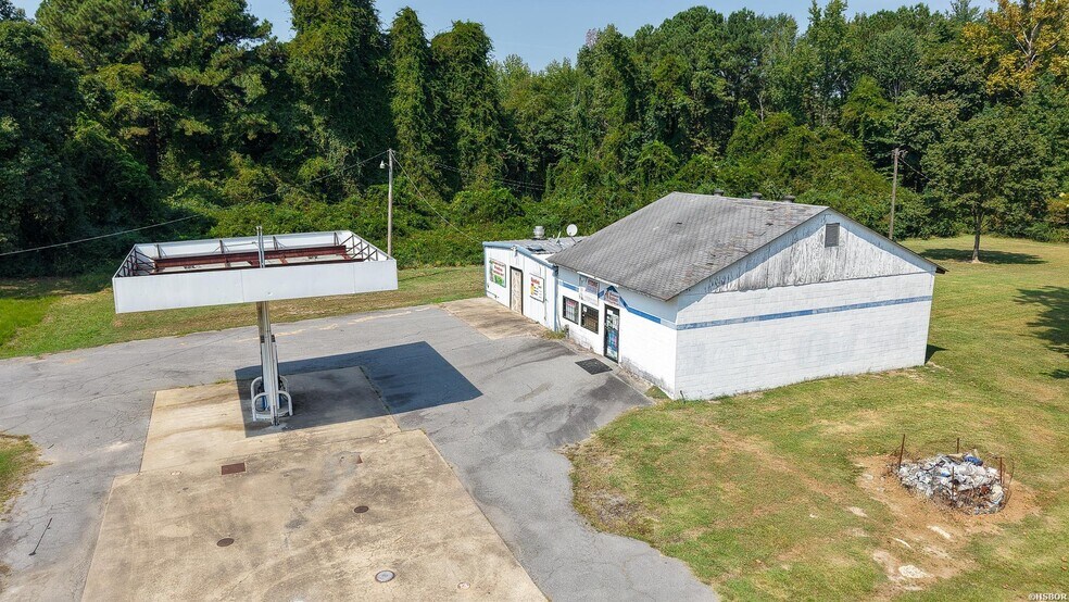 More Photos Of 8300 Woodson Lateral Rd, Woodson Convenience Store For Sale