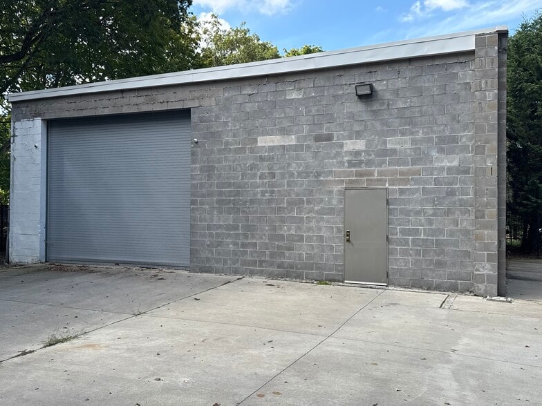 More Photos Of 1229-1255 Lakeland Ave, Bohemia Warehouse For Lease