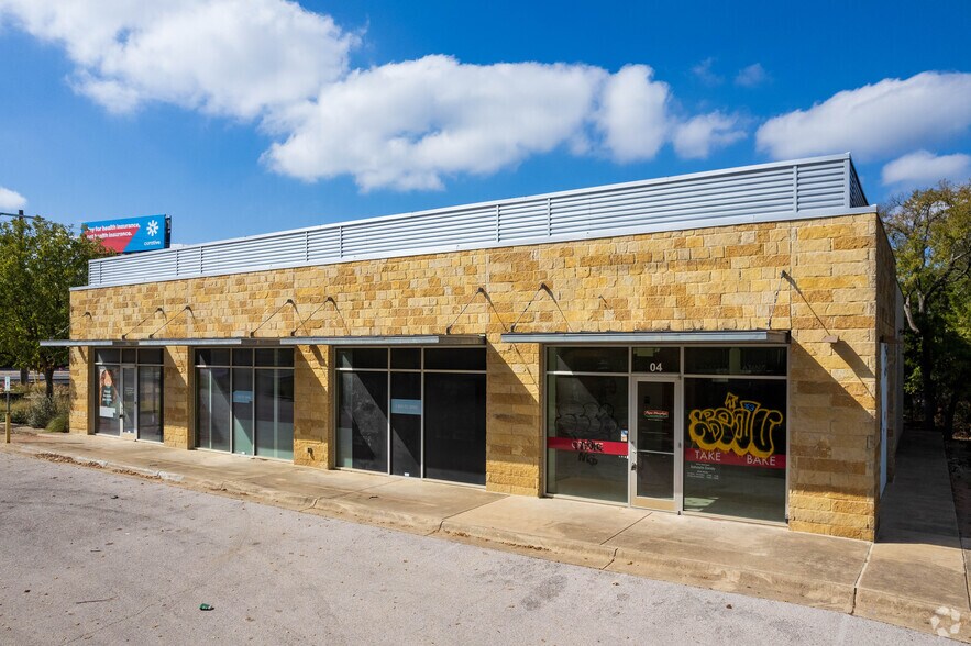 More Photos Of 11404 FM 2222, Austin Freestanding For Lease