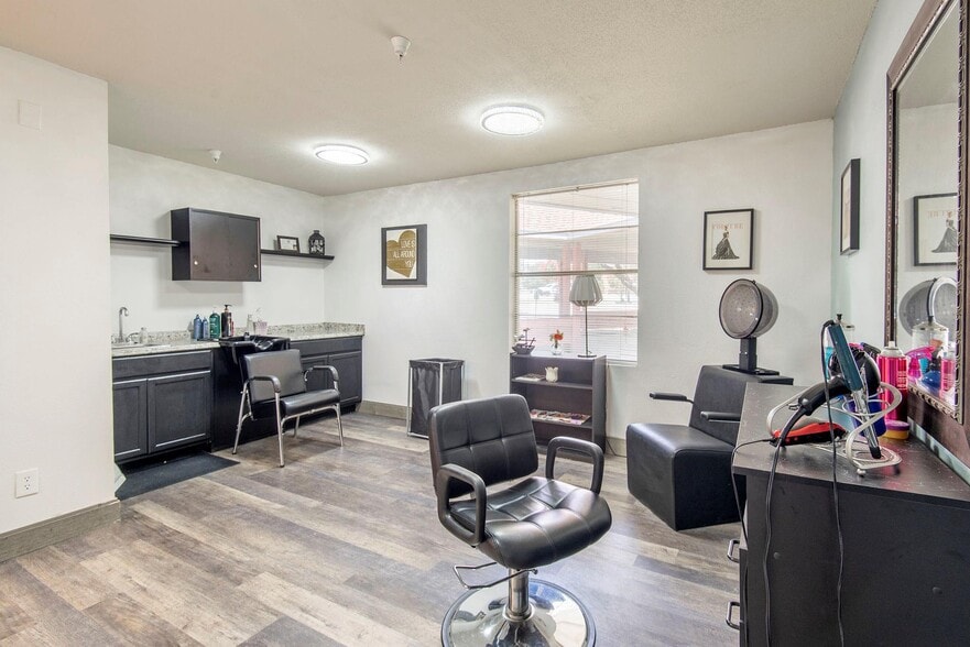 More Photos Of 1710 N McDonald St, McKinney Assisted Living For Sale