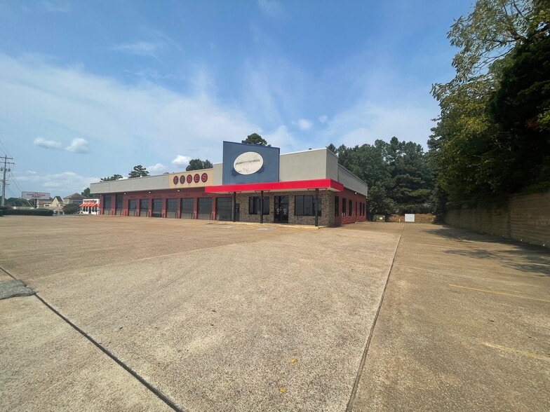 Primary Photo Of 817 Vann Dr, Jackson General Retail For Lease