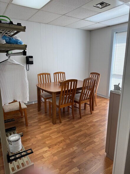 More Photos Of 508 N Commerce Ave, Front Royal Bank For Sale