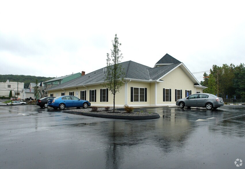 More Photos Of 72 Pine St, Bristol Medical For Sale