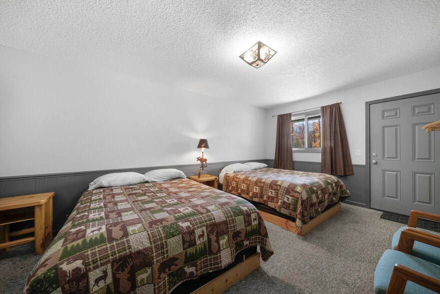 More Photos Of 10422 Cadillac Hwy, Thompsonville Hotel For Sale