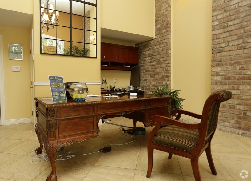 More Photos Of 1901 Lafayette St, Gretna Apartments For Sale