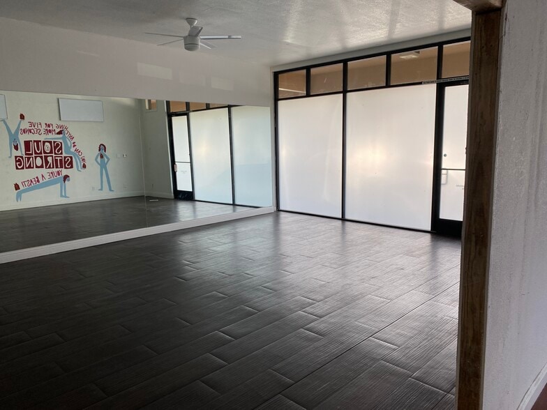 More Photos Of 1060 Willow St, San Jose Freestanding For Lease