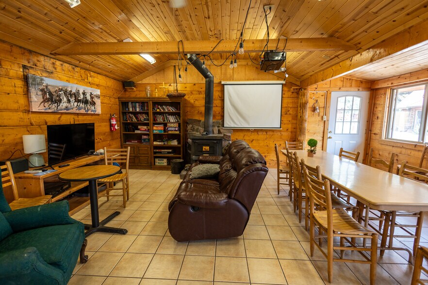 More Photos Of 27680 US Highway 160, South Fork Hotel For Sale