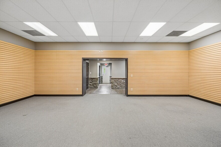 More Photos Of 1311 W College St, Murfreesboro Industrial For Sale