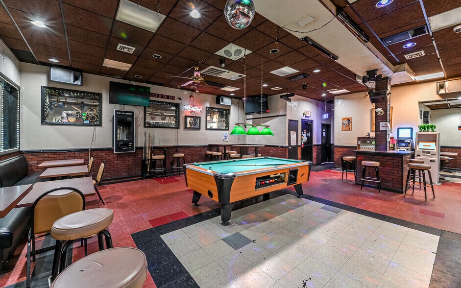 More Photos Of 830-840 Linden Ave, East Pittsburgh General Retail For Sale