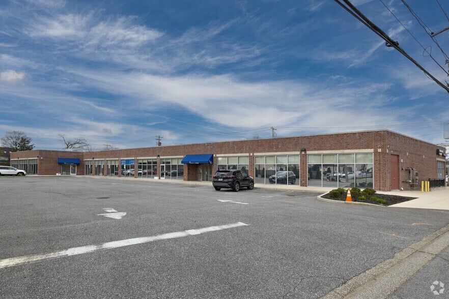 More Photos Of 1872-1892 Bellmore Ave, North Bellmore Freestanding For Lease