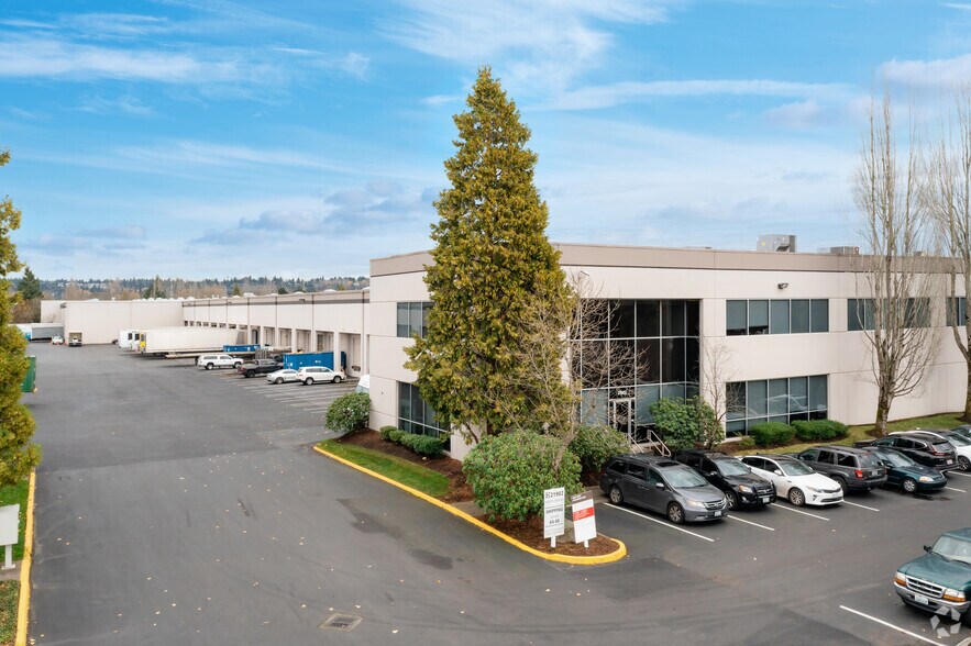 More Photos Of 21901 67th Ave S, Kent Distribution For Lease
