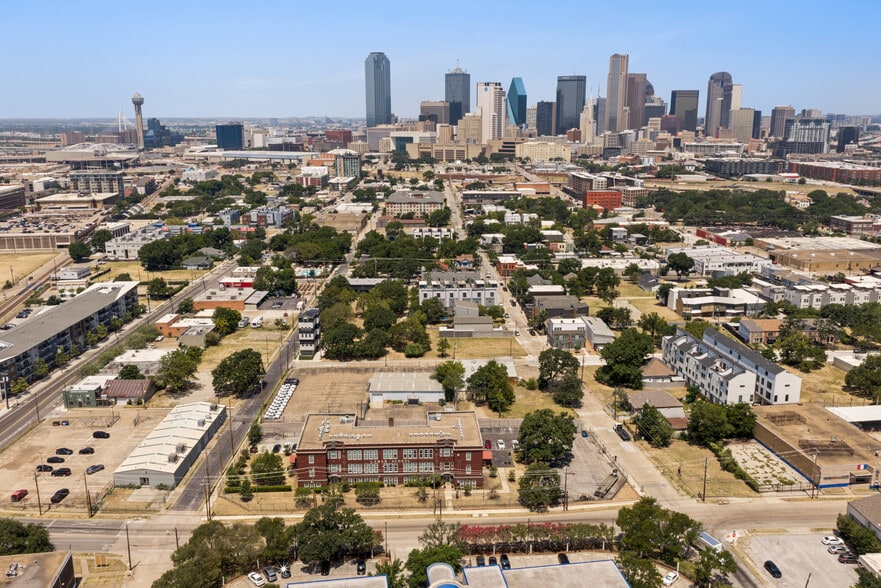 More Photos Of 1403 Corinth Rd, Dallas Apartments For Sale