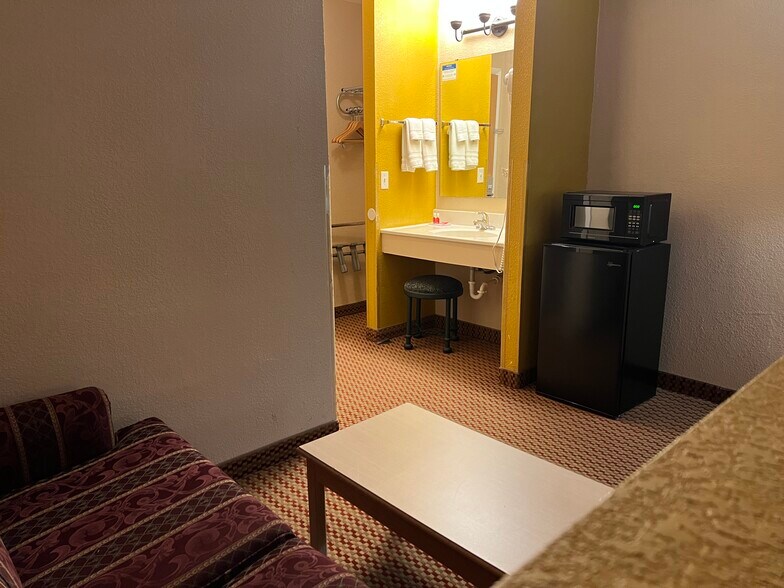 More Photos Of 1614 Antique City Dr, Walnut Hotel For Sale