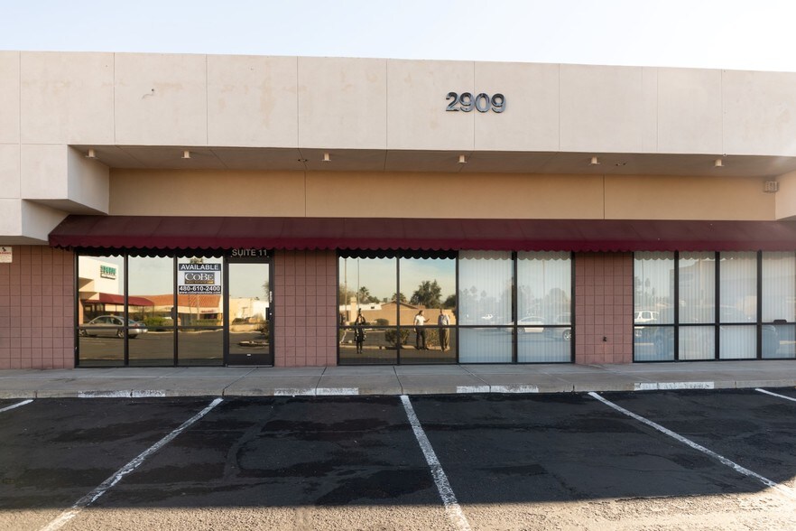 More Photos Of 2909-2917 S Dobson Rd, Mesa Storefront Retail Office For Lease