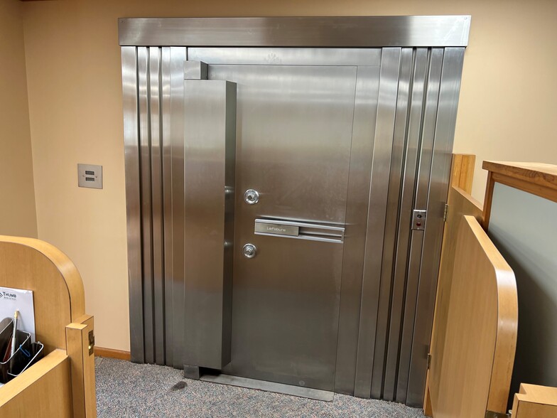 More Photos Of 2543 S Sherman Rd, Applegate Medical For Sale