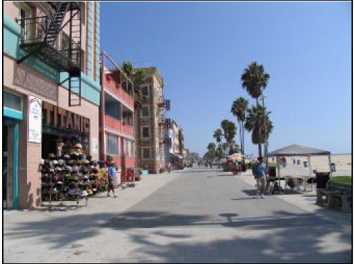 More Photos Of 321-325 Ocean Front Walk, Venice General Retail For Lease