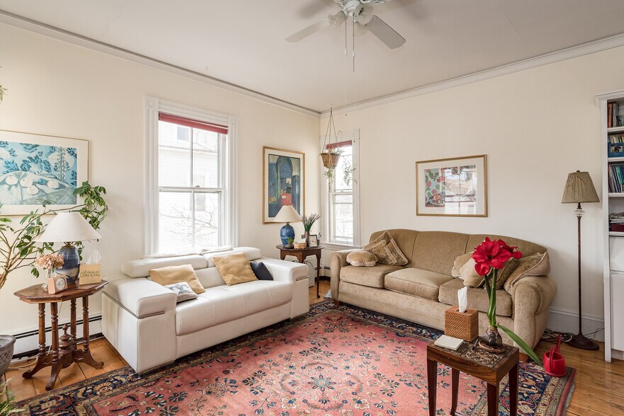 More Photos Of 173 Mount Auburn St, Watertown Medical For Sale