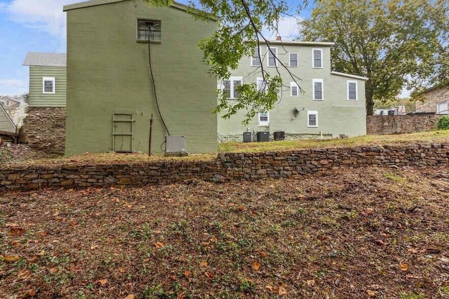 More Photos Of 36939 Charles Town Pike, Hillsboro Convenience Store For Sale
