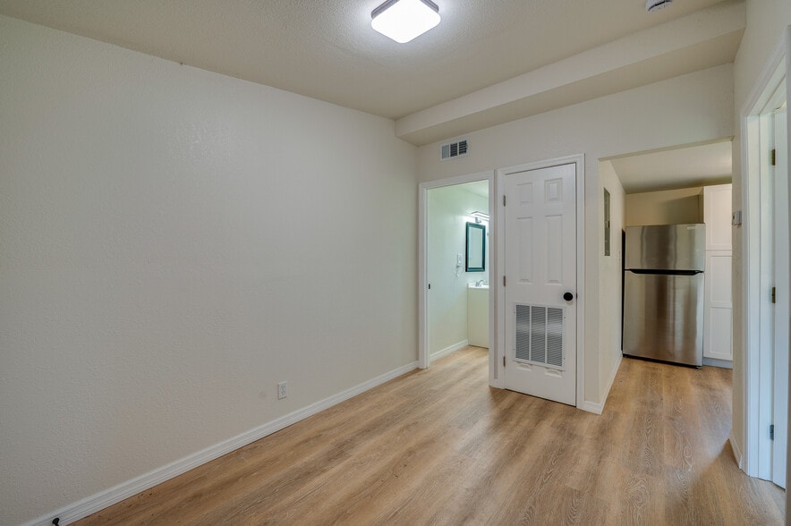 More Photos Of 259 Jefferson St, Daytona Beach Multifamily For Sale