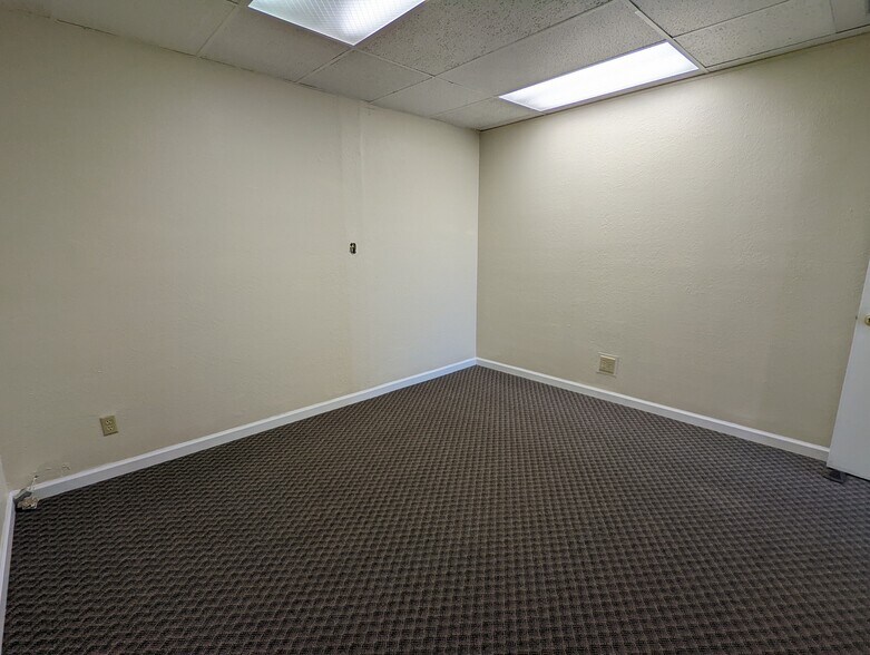 799 Fletcher Ln, Hayward, CA 94544 Office For Sale