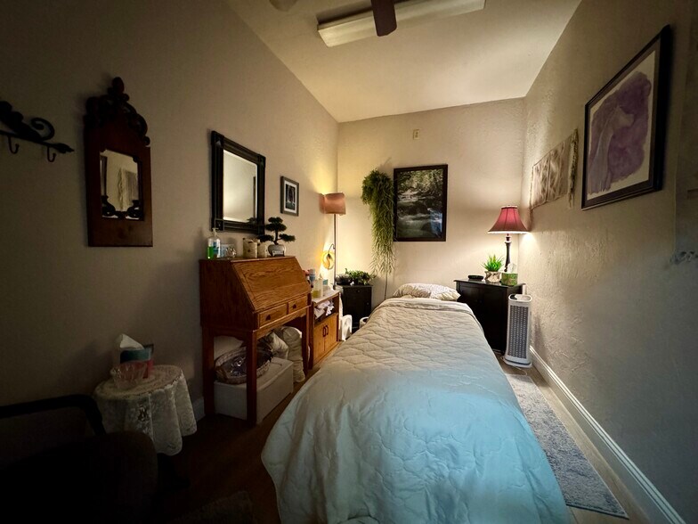 More Photos Of 2976 W Center St, Anderson Medical For Sale