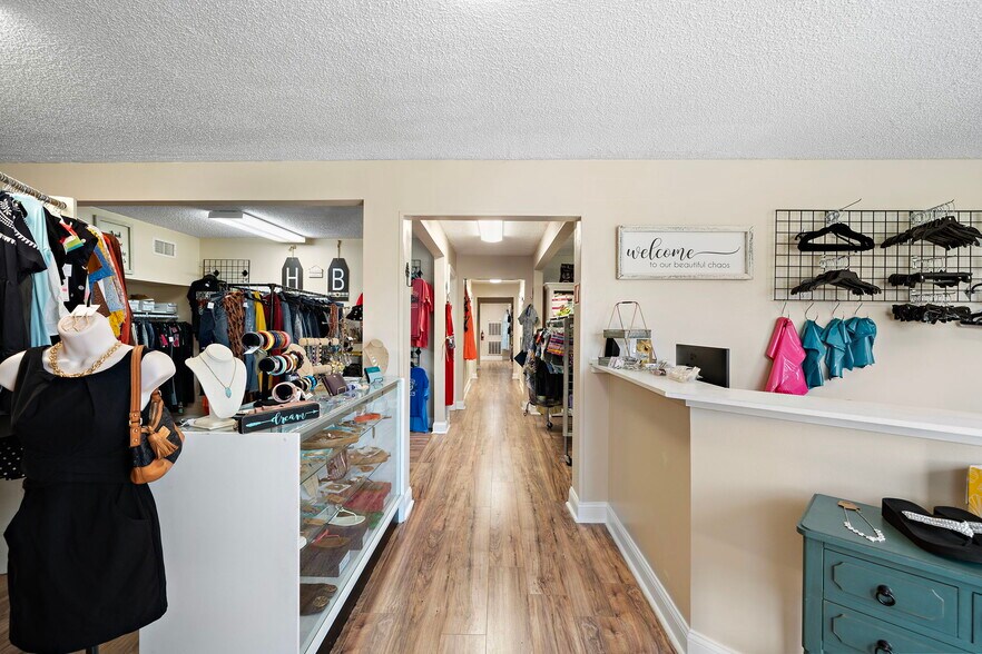 More Photos Of 13201 Highway 6, Santa Fe Office For Sale
