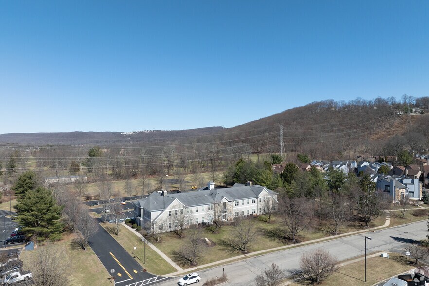 More Photos Of 1 Edgeview Dr, Hackettstown Office For Lease