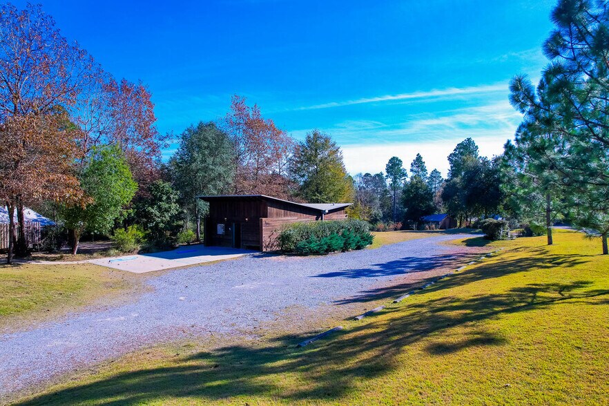 More Photos Of 7009 Creek Stone Rd, Milton Lodge Meeting Hall For Sale