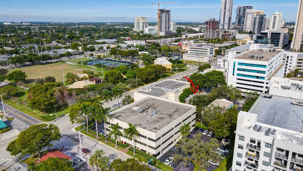 More Photos Of 8 SE 8th St, Fort Lauderdale Office For Sale