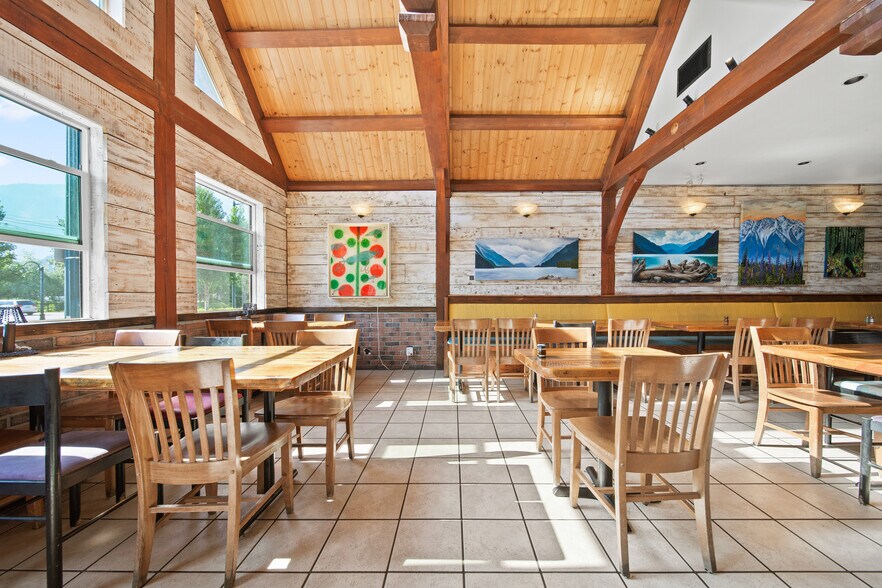More Photos Of 7439 Frontier St, Pemberton Restaurant For Sale