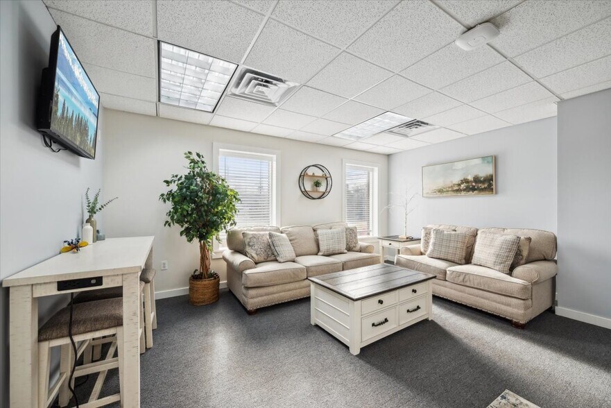 More Photos Of 1 Eastern Ave, Somerville Office For Sale